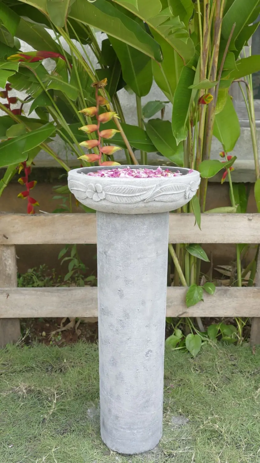 Artikelbild 5 des Artikels “Ijen - Sockel gerade, glatt, Ø 16,5cm, 60cm H | Steinguss “